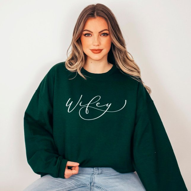 Camiseta Wifey Cute Script Newwn Sweatshirt (Criador carregado)