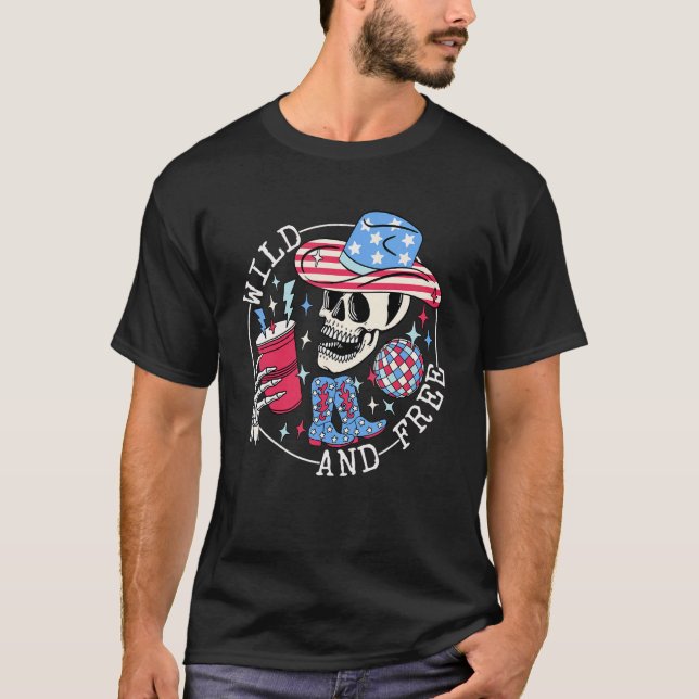 Camiseta Wild And Free Skeleton 4th Of July (Frente)