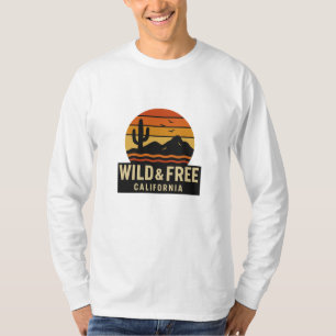 Camiseta 🌅 Wild & Free California - Retro Sunset Desert Ad
