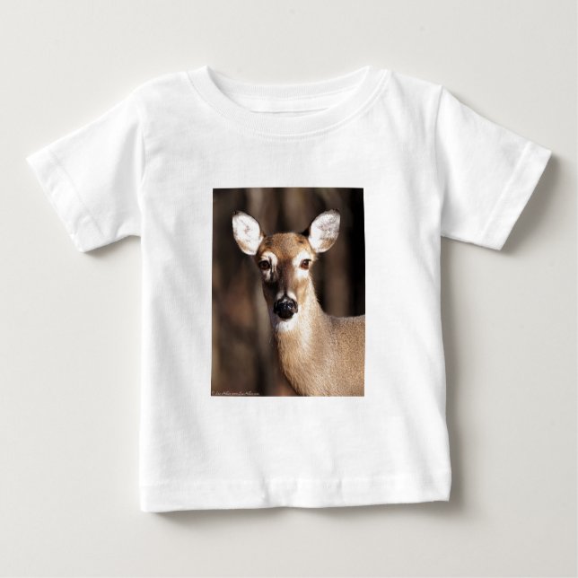 Camiseta Wildlife Whitetail Deer Doe Portrait (Frente)