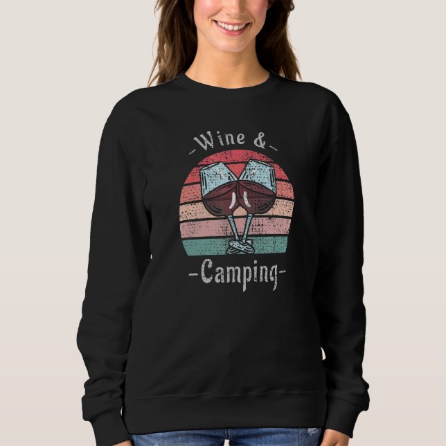 Camiseta Wine and Camping Graphic   Camping Drinking (Frente)