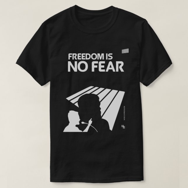 Camiseta Wise Expression FREE UMAR KHALID T shirt (Frente do Design)