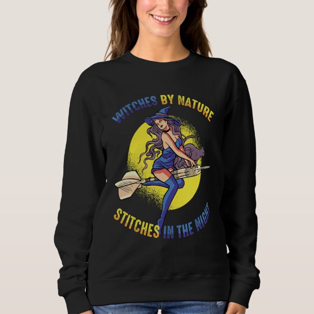 Camiseta Witch By Nature  Stitches In The Night Spooky Cost (Frente)