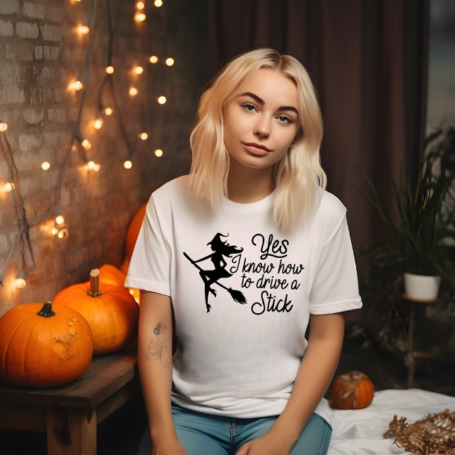 Camiseta Witch on a Broomstick Halloween (Criador carregado)