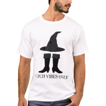 Camiseta Witch Vibes Only - Chapéu de Bruxa Minima