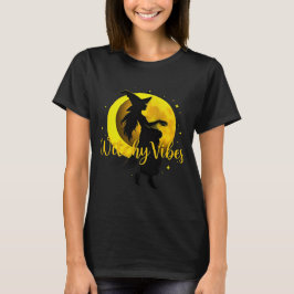 Camiseta Witchy Vibes Halloween - Magia da Lua
