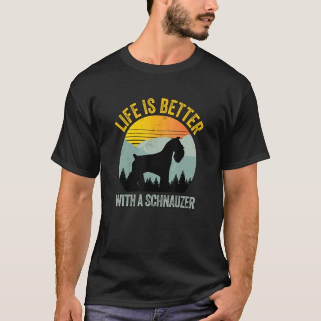 Camiseta With A Schnauzer Retro Summer Distressed (Frente)