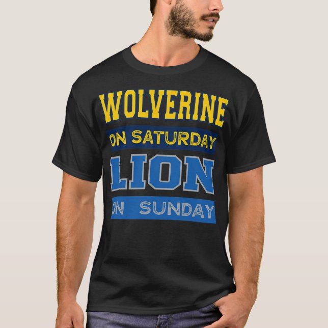 Camiseta Wolverine no Sábado Lion no Domingo de Golfcoachdo (Frente)