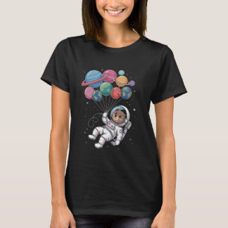 Camiseta Womens Astronaut Bear Holding Planet Balloons Oute