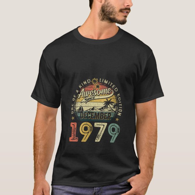 Camiseta Womens Awesome Since December 1979 46 Years Old 46 (Frente)