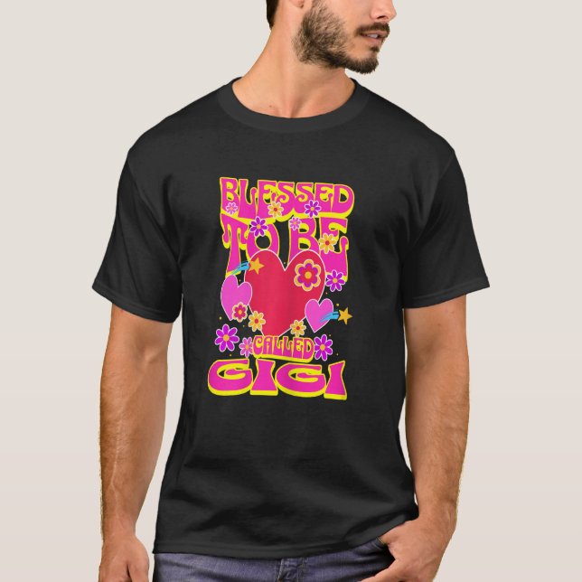 Camiseta Womens Blessed To Be Called Gigi Heart Groovy Flow (Frente)
