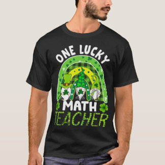 Camiseta Womens Funny One Lucky Math Teacher Rainbow St Pat