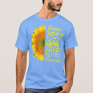 Camiseta Womens June Girls 1957  Sunflower 65th Birthday Gi