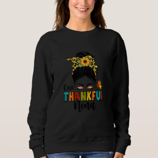 Camiseta Womens One Thankful Nina Leopard Messy Bun Fall Th