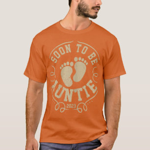 Camiseta Womens Promoted to Auntie 2023 Mother's Day Soon t