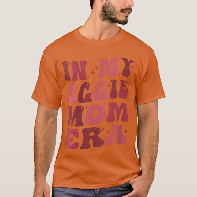 Camiseta Womens Retro In My Aggie Mom Era Mothers Day VNeck (Frente)