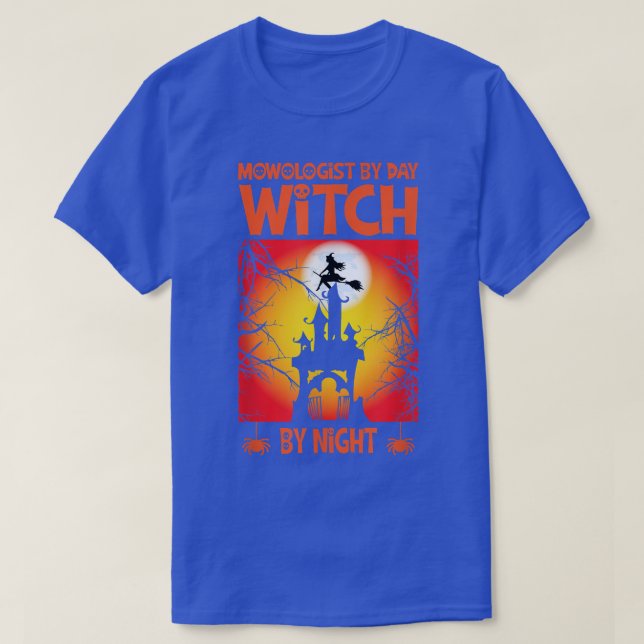 Camiseta Womens Scary spooky Halloween witch haunted castle (Frente do Design)