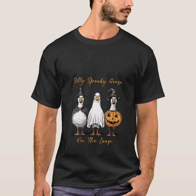 Camiseta Womens Silly Spooky Goose On The Loose Halloween G (Frente)