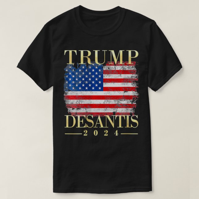 Camiseta Womens Trump Desantis 2024 Vintage Flag VNeck (Frente do Design)
