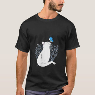 Camiseta Womens White Cat and Blue Butterfly Animal Whimsic