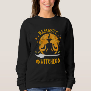 Camiseta Womens Yoga Namaste Witches Meditam Cos de Hallowe