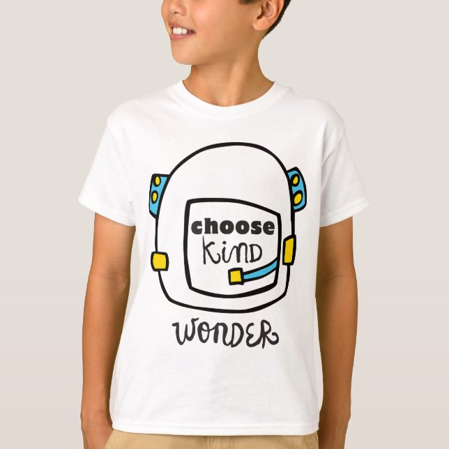 Camiseta Wonder Choose Kind - Auggie Choose Kind Space Helm (Frente)