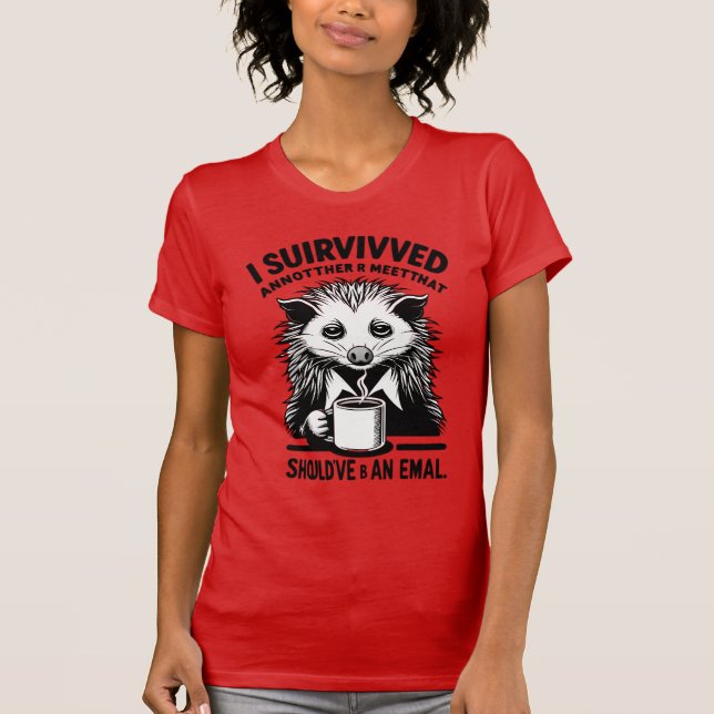 Camiseta Workplace Humor Tee - Corporate Possum - Funny Off (Frente)