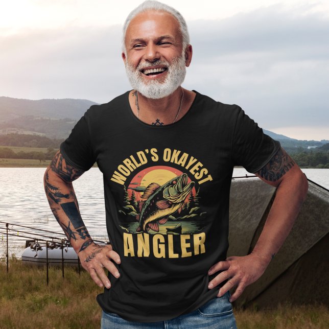 Camiseta World's Okayest Angler - Funny Fishing Gift  (Criador carregado)