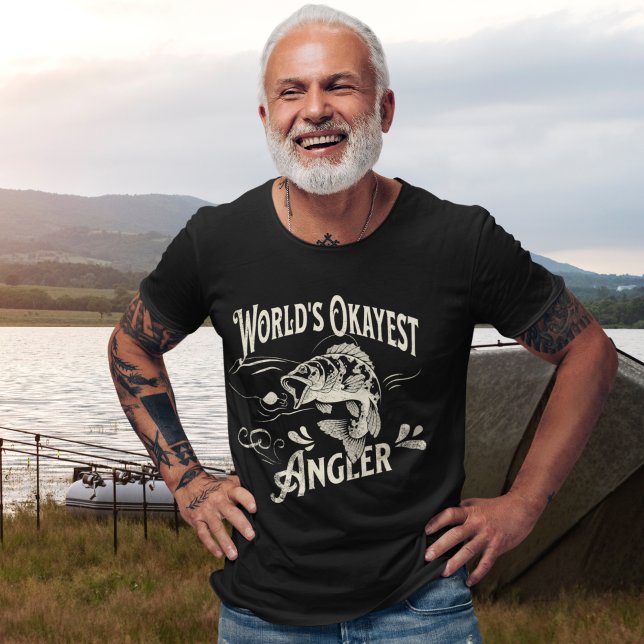 Camiseta World's Okayest Angler - Funny Fishing Gift  (Criador carregado)