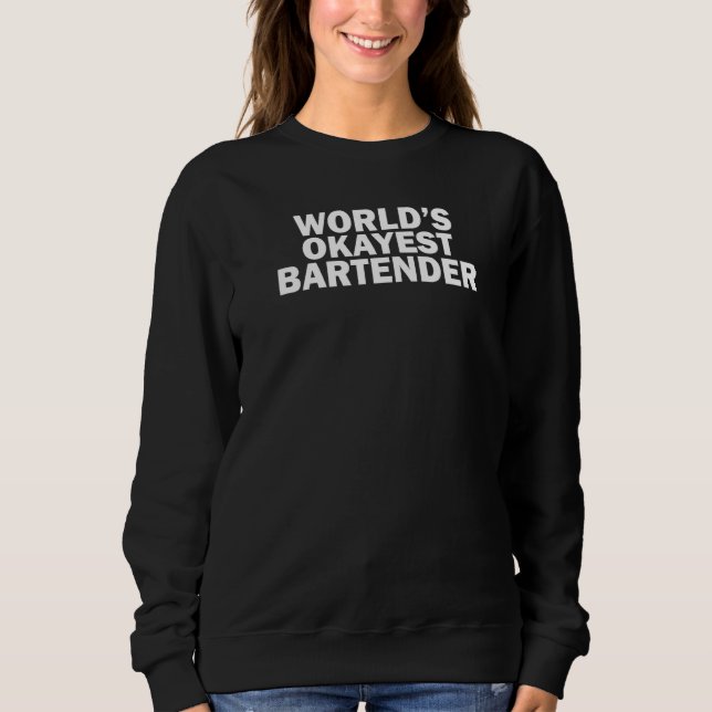 Camiseta World's Okayest Bartender (Frente)