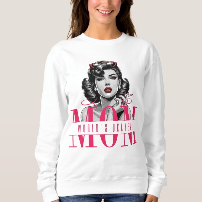 Camiseta World's Okayest Mom – Retro Chic (Frente)