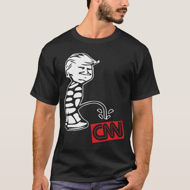 Camiseta Xixi do trunfo na notícia engraçada anti Medi da (Frente)