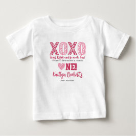 Camiseta XOXO Abraços e Beijos Aniversário de 1 ano no Dia 