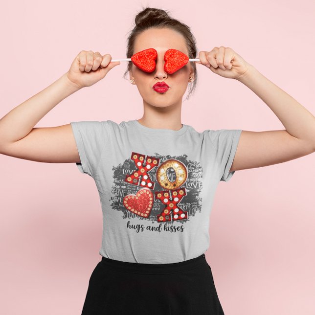 Camiseta XOXO Ama Mais Preocupada Menos Coração (Criador carregado)