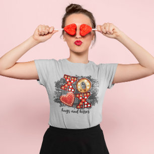 Camiseta XOXO Ame Mais Preocupe Menos Coração 