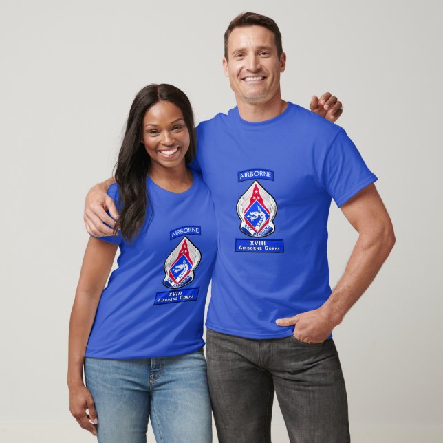 Camiseta XVIII Corpo Aerotransportado (Unissex)
