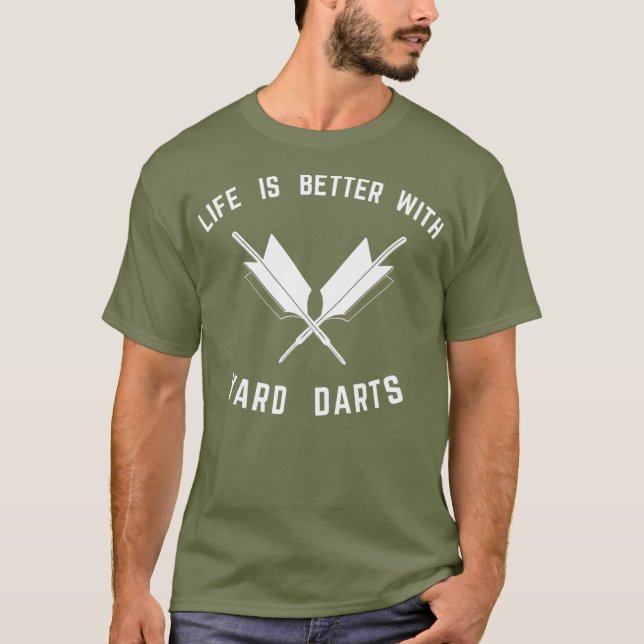 Camiseta Yard Darts A Vida É Melhor Com Os Dardos do Leão (Frente)