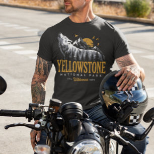 Camiseta Yellowstone National Park Stunning Wolf