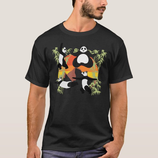Camiseta Yoga Panda Chinês Bamboo Comendo Giro (Frente)