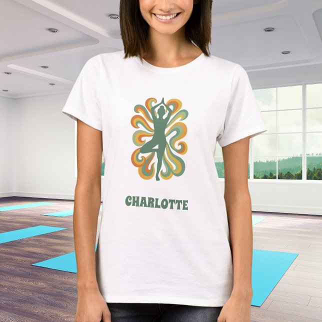 Camiseta Yoga pose swirls retro green orange name (Criador carregado)