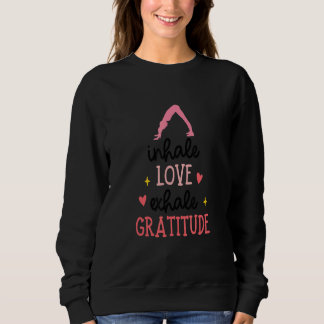 Camiseta Yoga Quote For Women Cute Yoga Saying Inhale Love
