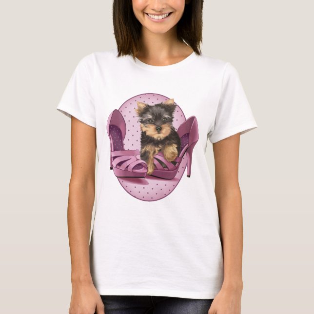 Camiseta Yorkie nos calçados (Frente)