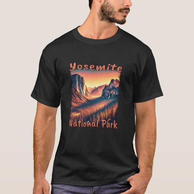 Camiseta Yosemite Sunset Hiking Nature Mountains (Frente)