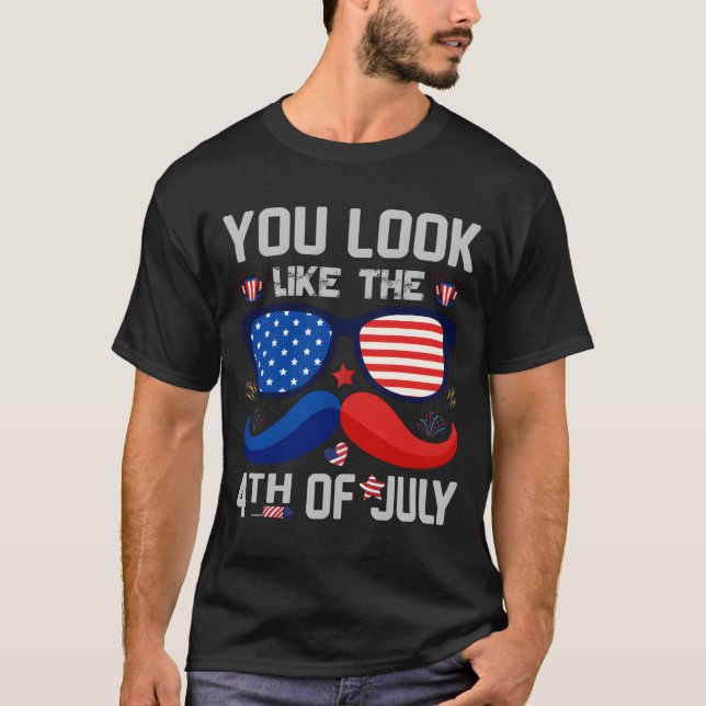 Camiseta You Look Like The 4Th Of July America Flag (Frente)