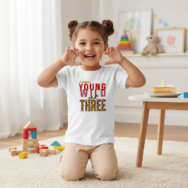 Camiseta Young Wild and Three Tiger Tropical Birthday