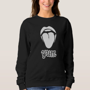 Camiseta Yum Ele Usou O Caso De Profundidade De Língua Ambe