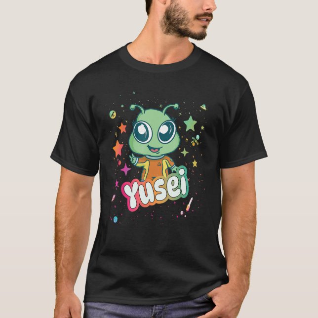 Camiseta YUSEI - Nome do Menino Bonito com Alienígena Bonit (Frente)