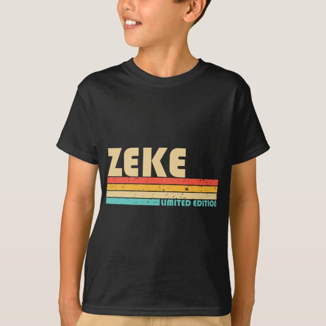 Camiseta ZEKE Nome Personalizado Funny Retro Vintage Birthd (Frente)