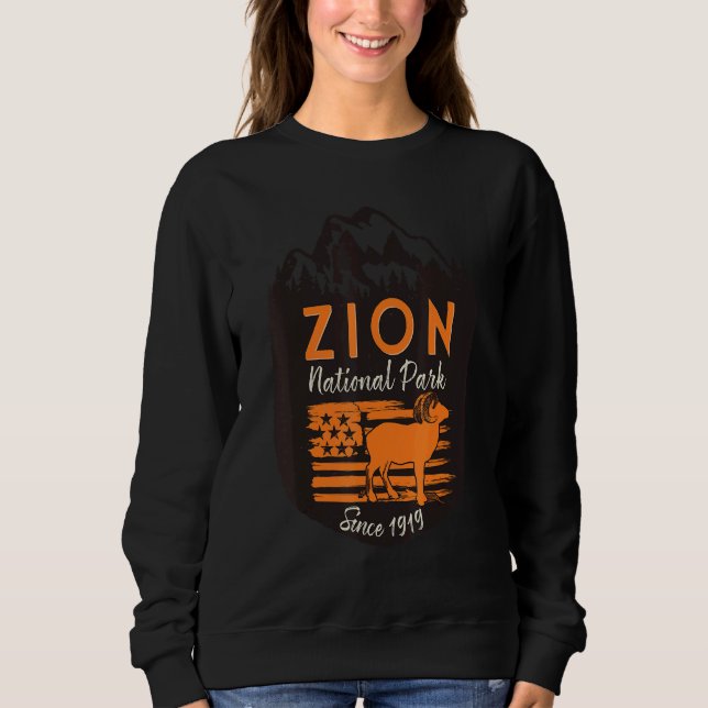 Camiseta Zion National Park US Flag Bighorn Sheep Mountains (Frente)