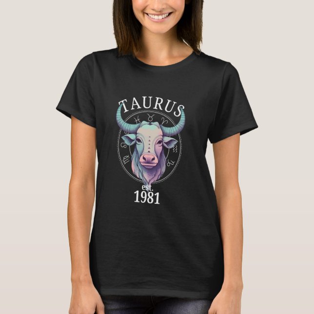 Camiseta Zodiac Taurus Bull Born in 1981 (Frente)